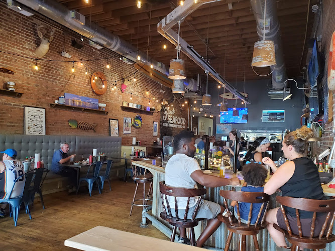 Shuckin' Shack Oyster Bar